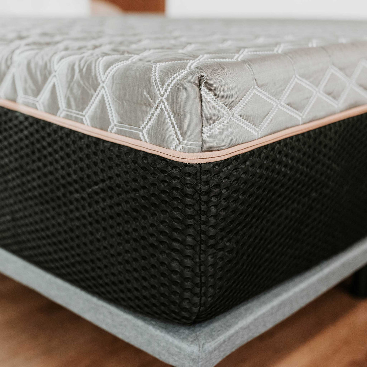 Copper Lux 14" Hybrid mattress by SleepCity – High-quality Mattress for better sleep.