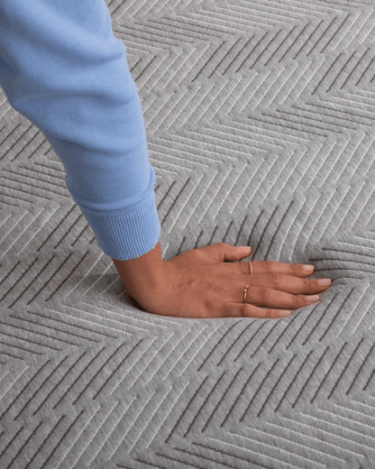 Simmons 11.5" Firm Tight-Top Mattress by SleepCity – High-quality Hybrid Mattress for better sleep.