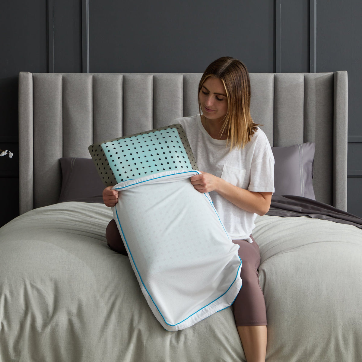 Malouf CarbonCool Pillow by SleepCity – High-quality Pillow for better sleep.